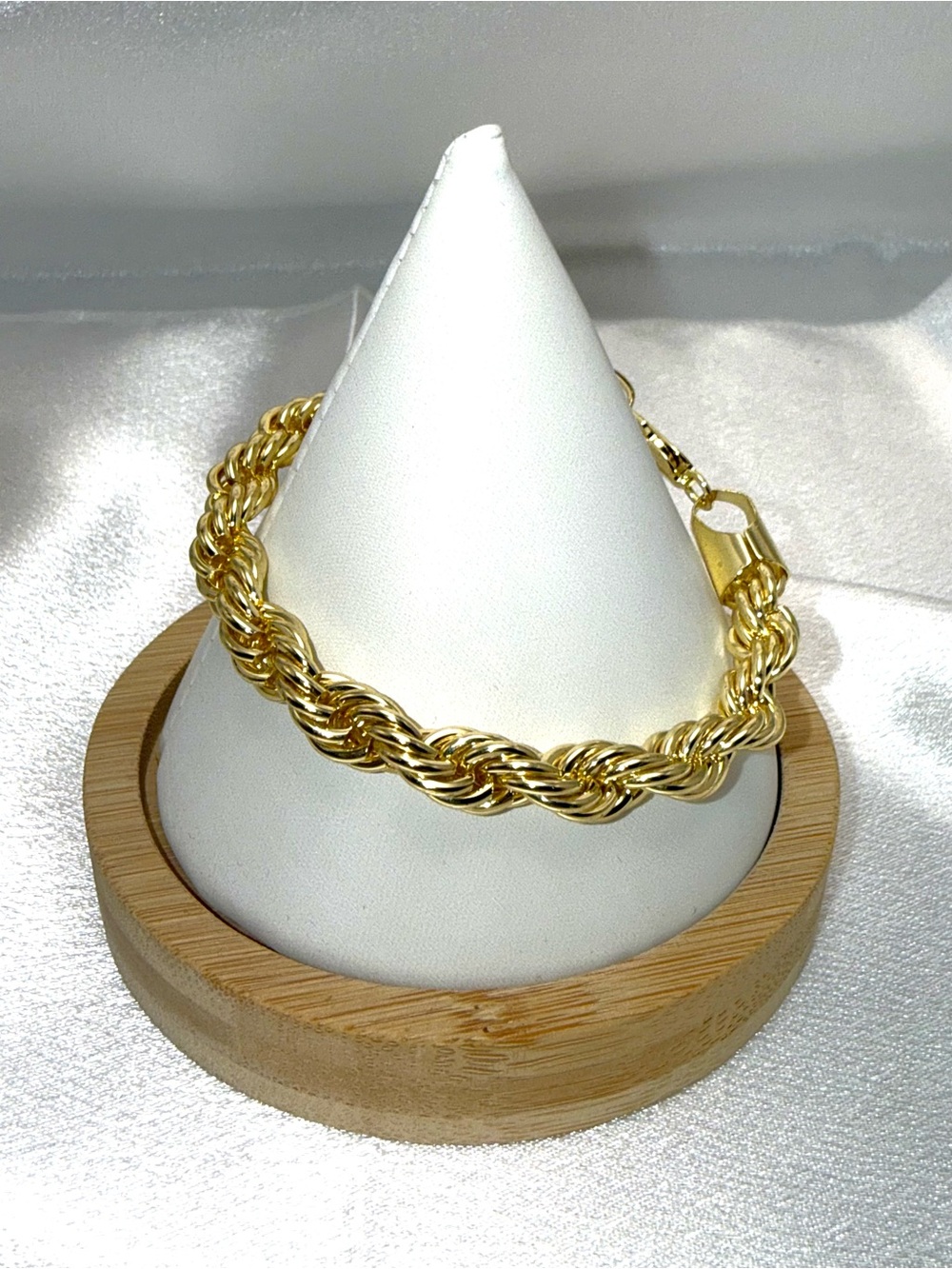 7” 8.2mm 18K Gold Dipped Rope Bracelet